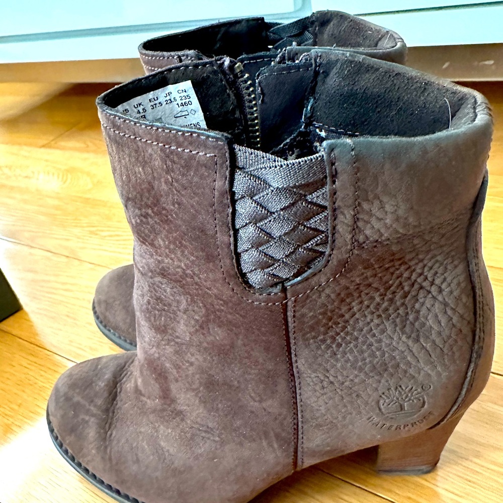 Brown Heeled Boots Timberland Earthkeepers in 6.5
